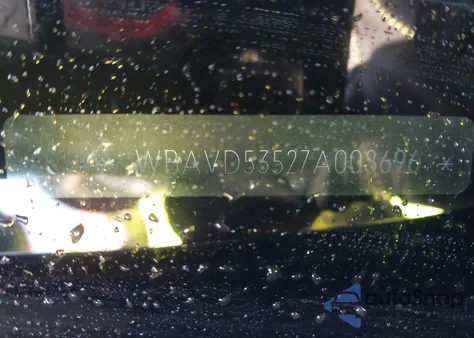 2007 BMW 335Xi z USA, uszkodzony, nr VIN WBAVD53527A008696